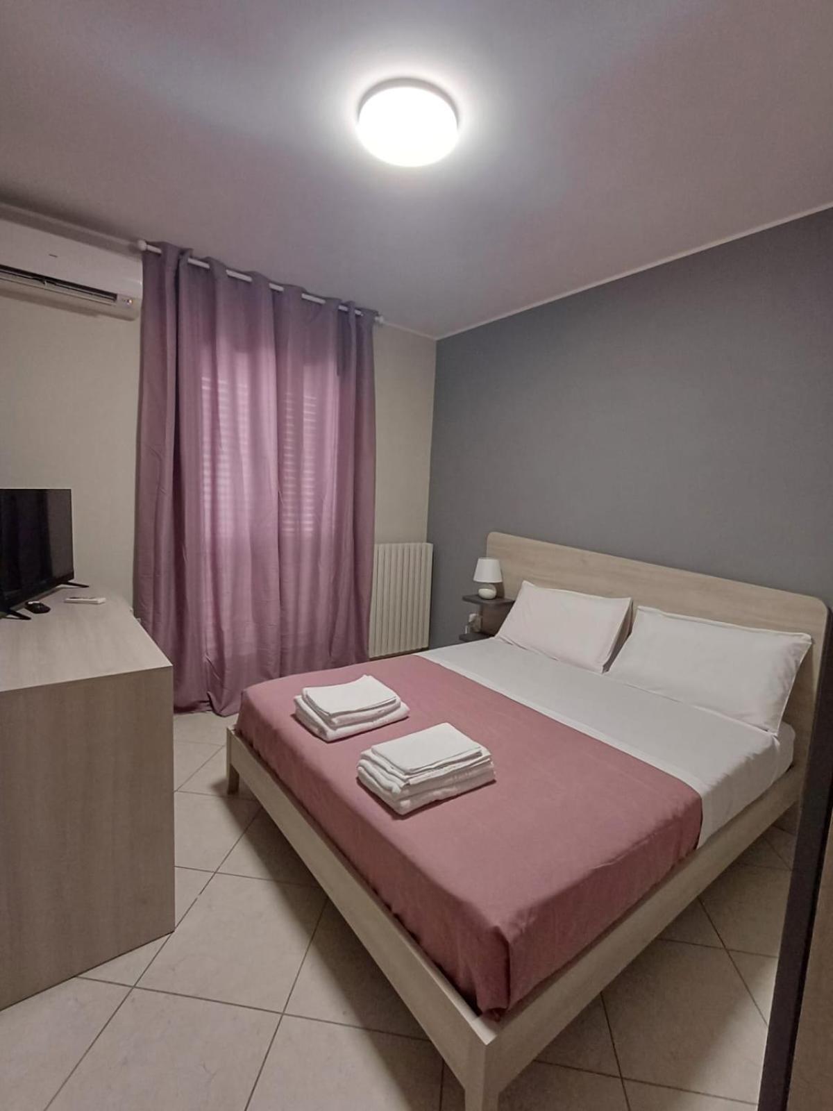 Affitta Camere Gold Barletta Kültér fotó